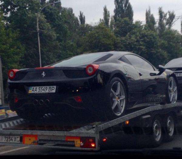 Депутат из “Радикальной Партии” пополнил свой автопарк роскошными суперкарами (ФОТО)
