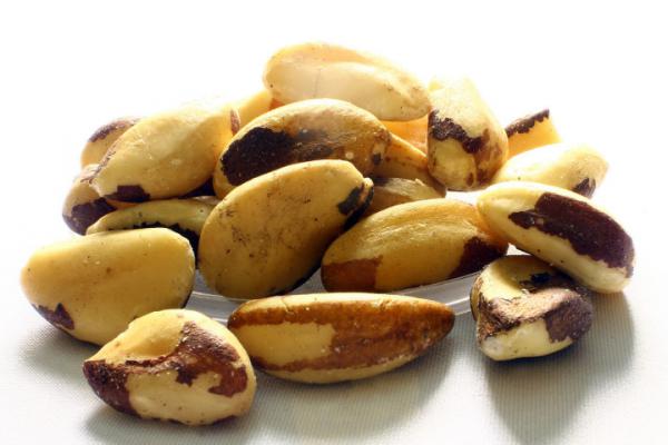 Все о пользе и вреде орехов (ФОТО)