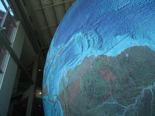 Eartha - самый уникальный в мире глобус Земли (ФОТО)