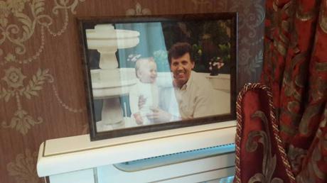 Штурм дворца. Как живет Сергей Кивалов (ФОТО)