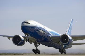 Спустя год: в Индийском океане нашли обломки Boeing 777