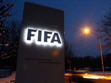 Украинские футболисты опустились в рейтинге ФИФА