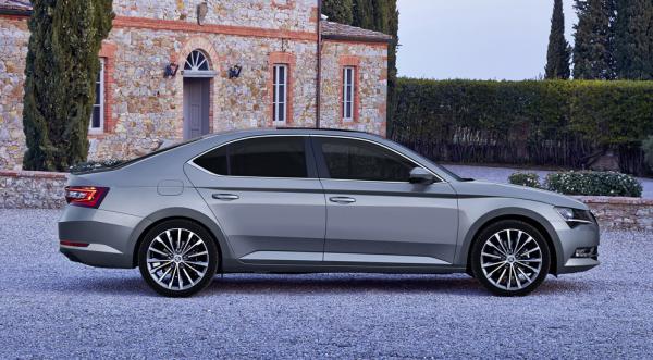 Skoda представляет эксклюзивную модель Superb для настоящих меломанов (ФОТО)