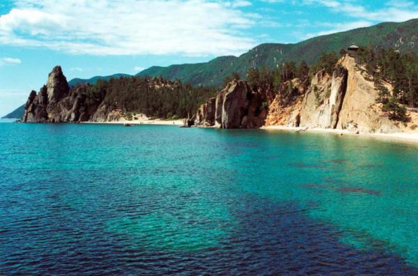 Семь таинственных загадок самого глубокого озера в мире (ФОТО)