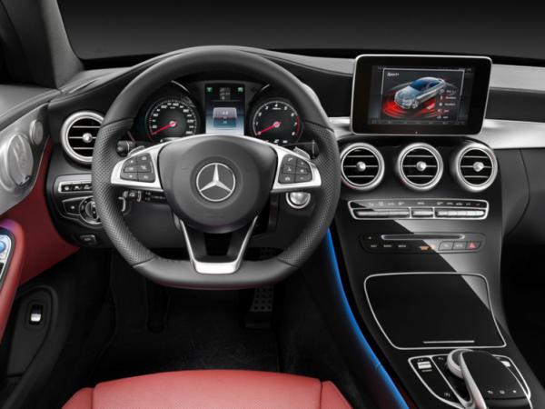 Mercedes-Benz представит новое поколение купе C-Class (ФОТО)