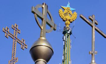 Украинский руфер покрасил высотку в Москве (ВИДЕО)