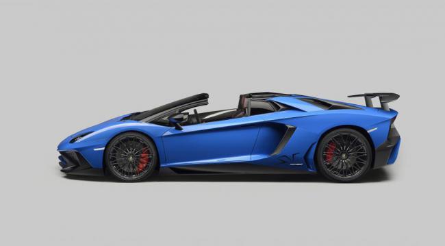 Lamborghini представила ограниченный Aventador без крыши (ФОТО)