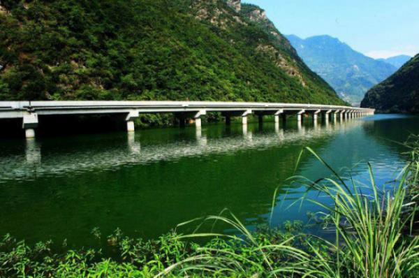 В Китае построили первое “экологическое шоссе” (ФОТО)