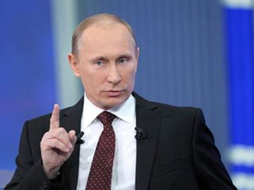 Культ вождя. Изображение Путина даже на пилочках для ногтей (ФОТО)