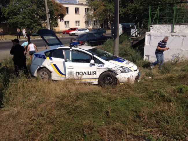 Одесские полицейские попали в первое ДТП (ФОТО)