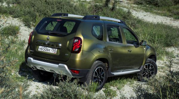 Renault представит обновленный кроссовер Duster (ФОТО)