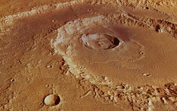На Марсе обнаружены ледяные кратеры