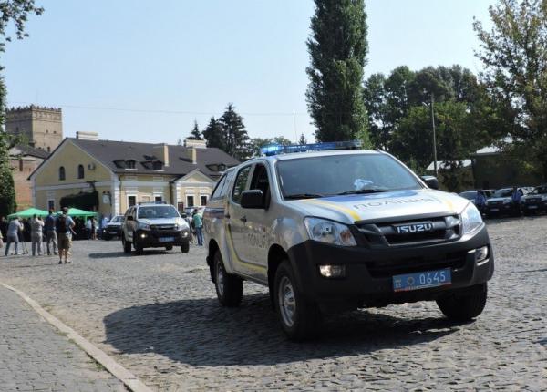 Правоохранители из Евросоюза подарили автомобили коллегам из Украины (ФОТО)