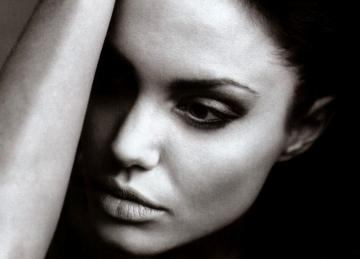 Архивные кадры эмоциональной репетиции Анджелины Джоли (ВИДЕО)