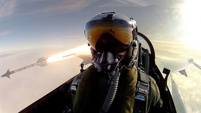 ТОП-50 военных снимков, поражающих тем, насколько вовремя они сделаны (ФОТО)