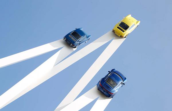 В немецком Штутгарте установили памятник автомобилю Porshe (ФОТО)