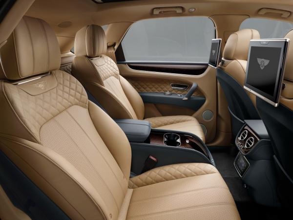 Официально: компания Bentley представила свой первый внедорожник (ФОТО)