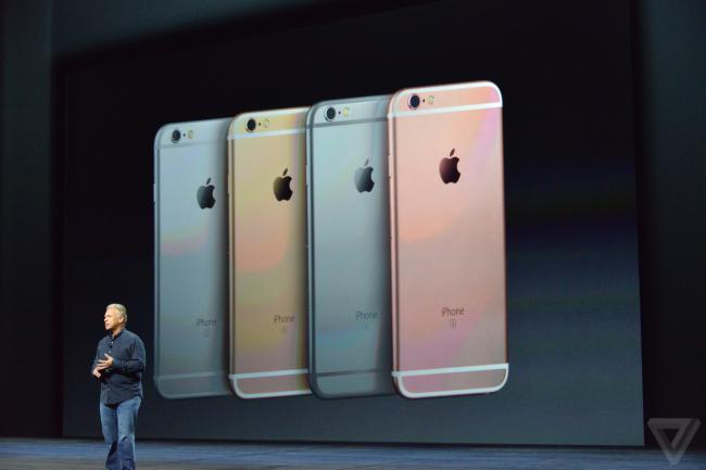 Apple представила новое поколение iPhone (ФОТО)