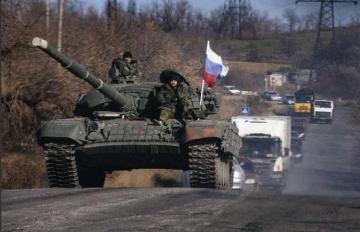Войска и техника РФ остаются на Донбассе