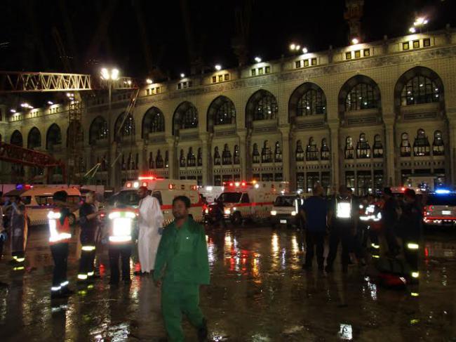 Более 80 человек погибло в результате падения крана на мечеть аль-Харам в Мекке (ФОТО)