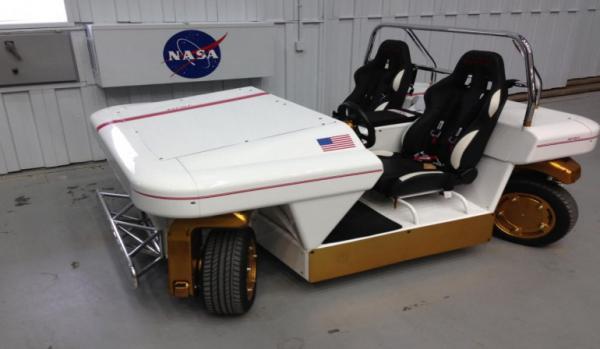 Самый впечатляющий автономный автомобиль от NASA (ВИДЕО)