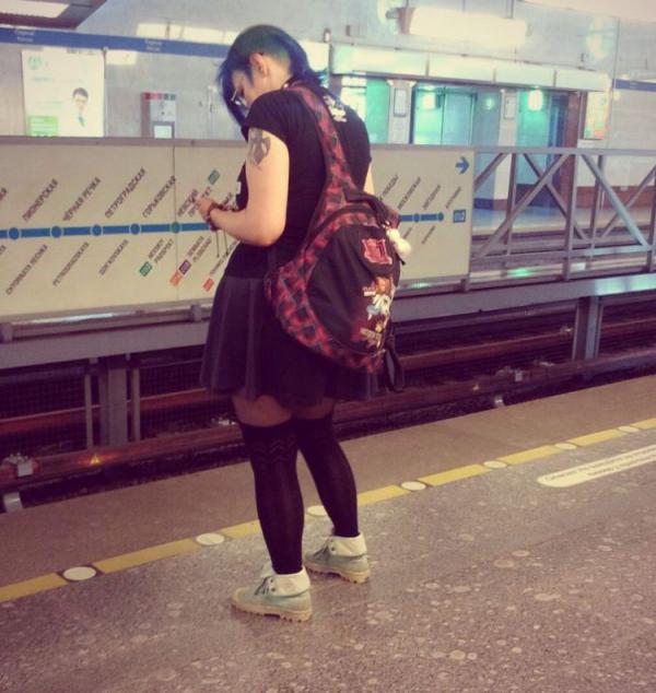 Необычные пассажиры метро, которые выделяются из толпы (ФОТО)