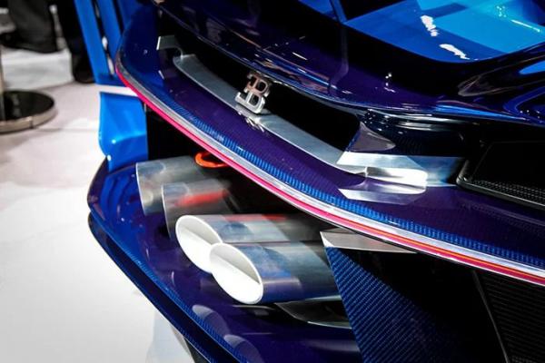 Компания Bugatti построила новый гоночный автомобиль (ФОТО)