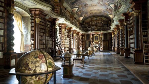 Самая красивая библиотека в мире (ФОТО)