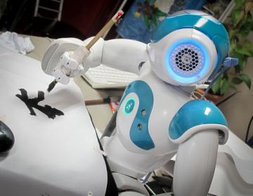 Ученые создали робота-журналиста, который пишет статьи за одну минуту (ФОТО)
