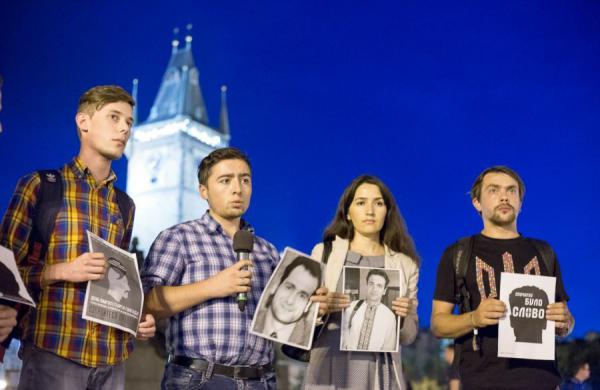 15 лет без Георгия Гонгадзе: в Праге крымские журналисты увековечили память коллеги (ФОТО)