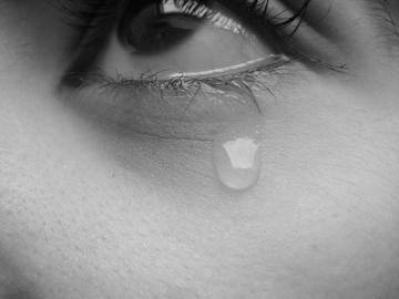 Поплачь, легче станет. Как слезы влияют на настроение?
