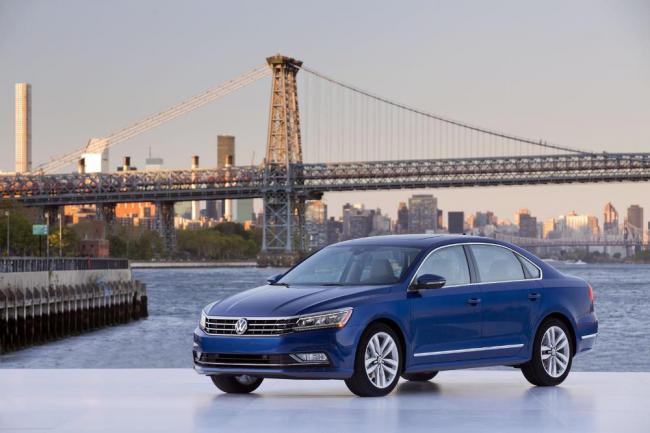 Volkswagen представил обновленную версию Passat (ФОТО)
