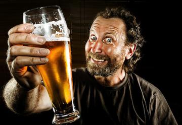 Ученые рассказали, как пиво влияет на суставы