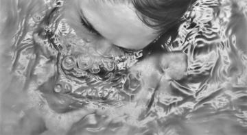 Американка создает невероятные портреты графитовой пылью (ФОТО)