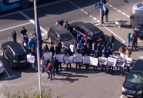 В Киеве проходит пикет против вступления в ЕС (ФОТО)