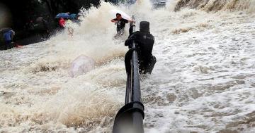На Китай снова обрушился мощный тайфун