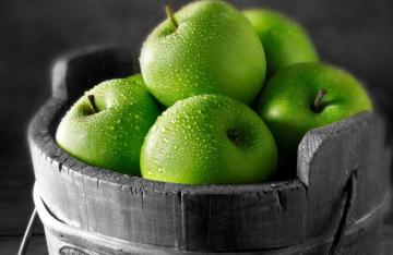 Назван сорт яблок, способствующий похудению