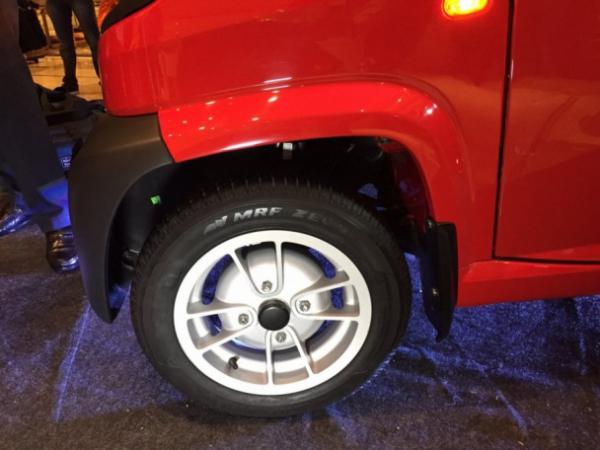 Qute - самый дешевый серийный автомобиль (ФОТО)