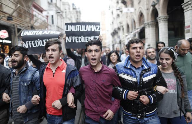 События в Анкаре вызвали массовые протесты в Стамбуле (ФОТО)
