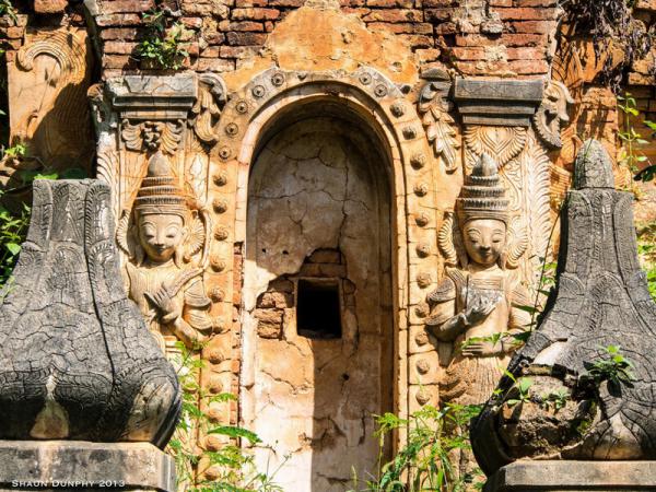 Затерянная храмовая деревня в джунглях Мьянмы (ФОТО)