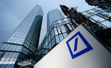 За сомнительными сделками Deutsche Bank могли стоять два друга и один родственник Путина