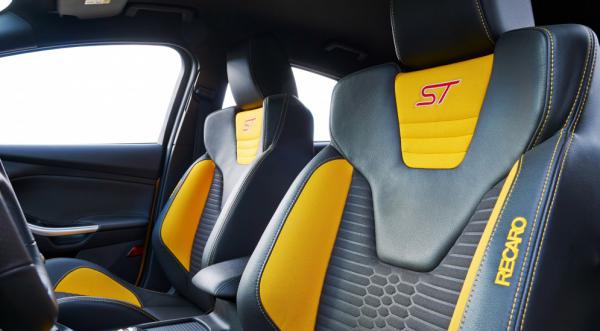 Ford представил прокачанный Focus ST (ФОТО)