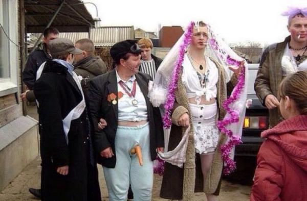 Подборка курьезных свадебных снимков (ФОТО)