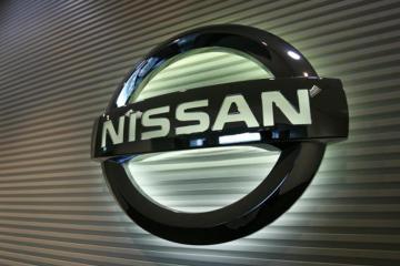 Nissan запустил производство обновленного седана Altima 2016 (ФОТО)