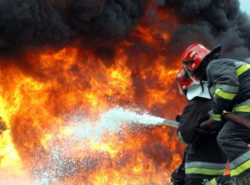 Пожар в Сватово полностью ликвидирован
