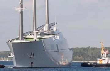 «Белая Жемчужина» - самая большая яхта в мире (ВИДЕО)