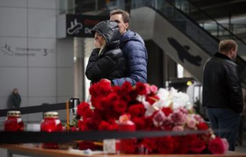 В России хоронят погибших в авиакатастрофе над Синаем (ВИДЕО)