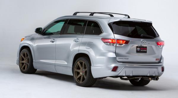 Toyota представила в Вегасе три новых внедорожника (ФОТО)