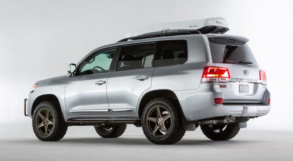 Toyota представила в Вегасе три новых внедорожника (ФОТО)