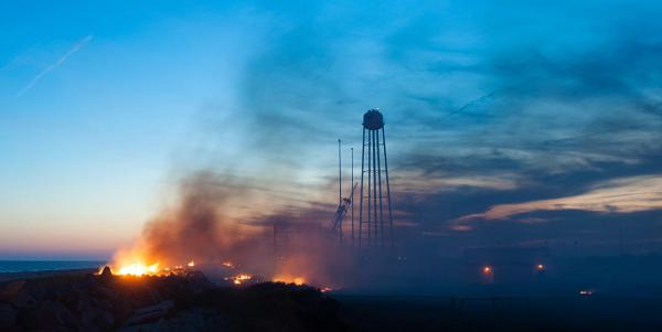 NASA показало момент взрыва ракеты-носителя Antares (ФОТО)